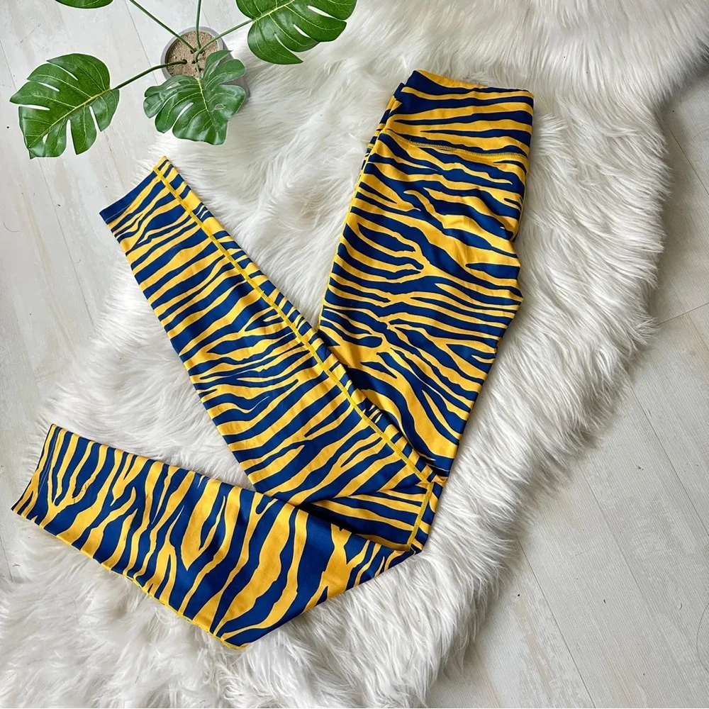 Calhoun Sportswear Maize and Blue Sports Tiger Zebra Team Tights, M